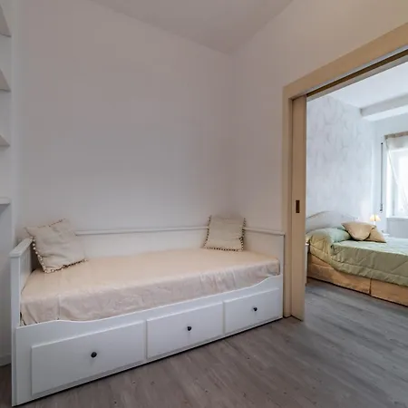 Vatican Shabby Double Bedrooms Daire *