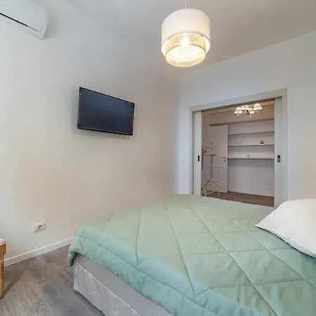 Vatican Shabby Double Bedrooms Daire Roma